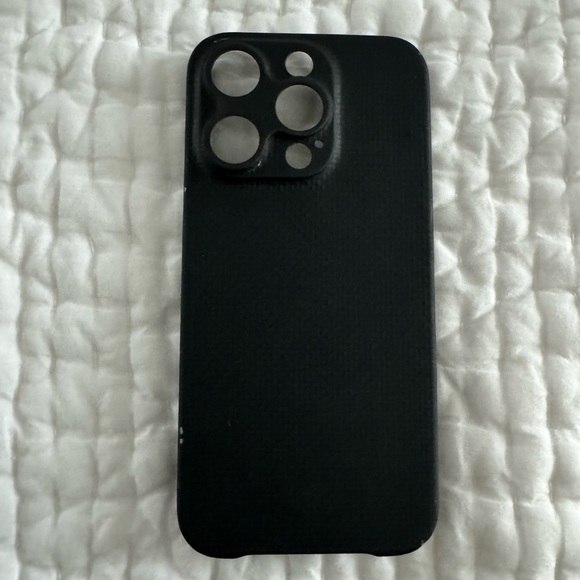 iPhone 15 Pro Latercase - Picture 1 of 5